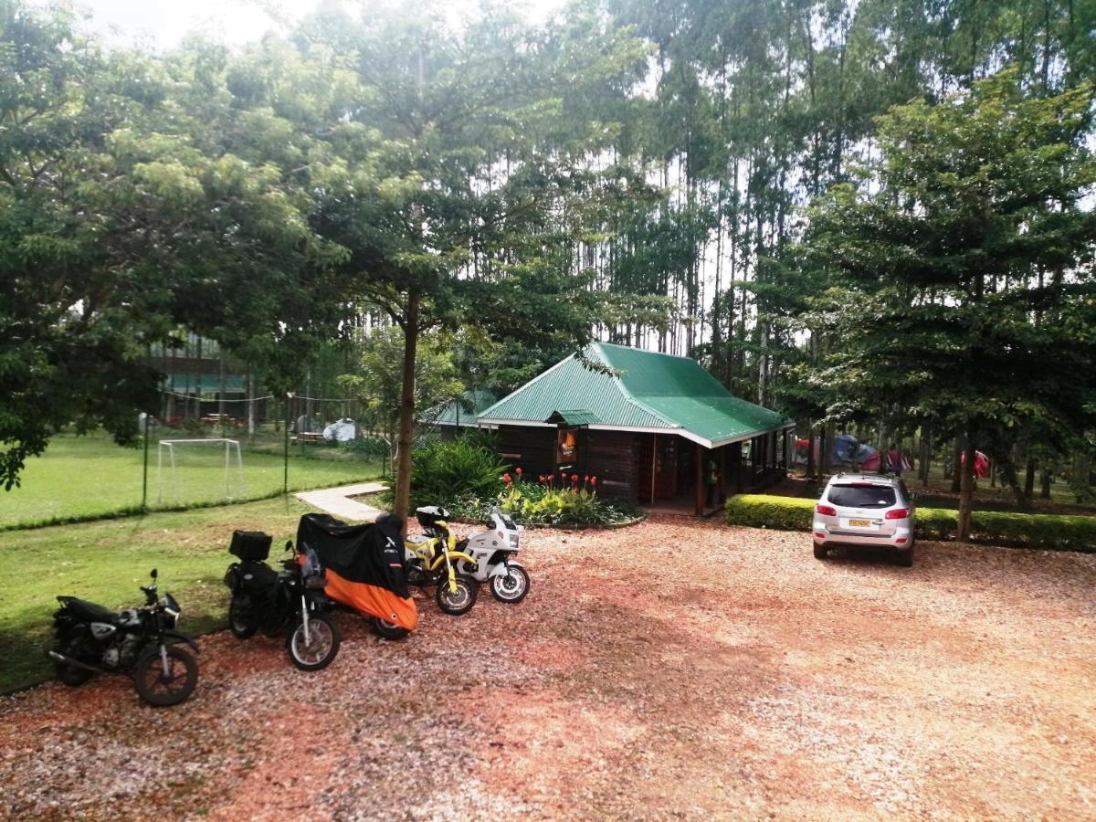 Murchison Backpackers Masindi Εξωτερικό φωτογραφία