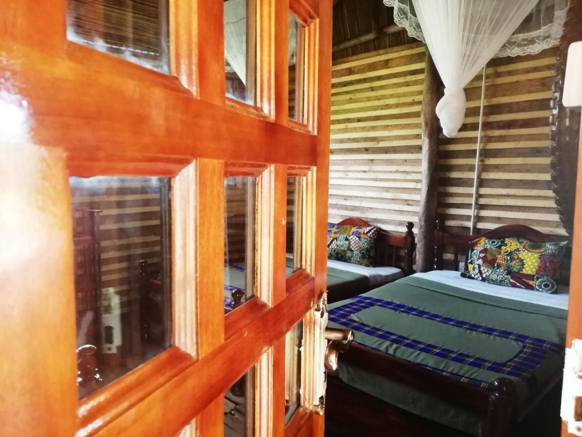 Murchison Backpackers Masindi Εξωτερικό φωτογραφία